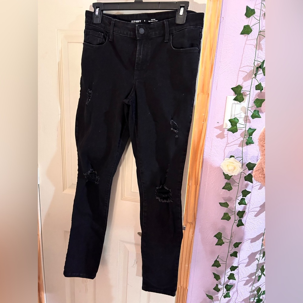 Old navy mid-rise pop icon skinny